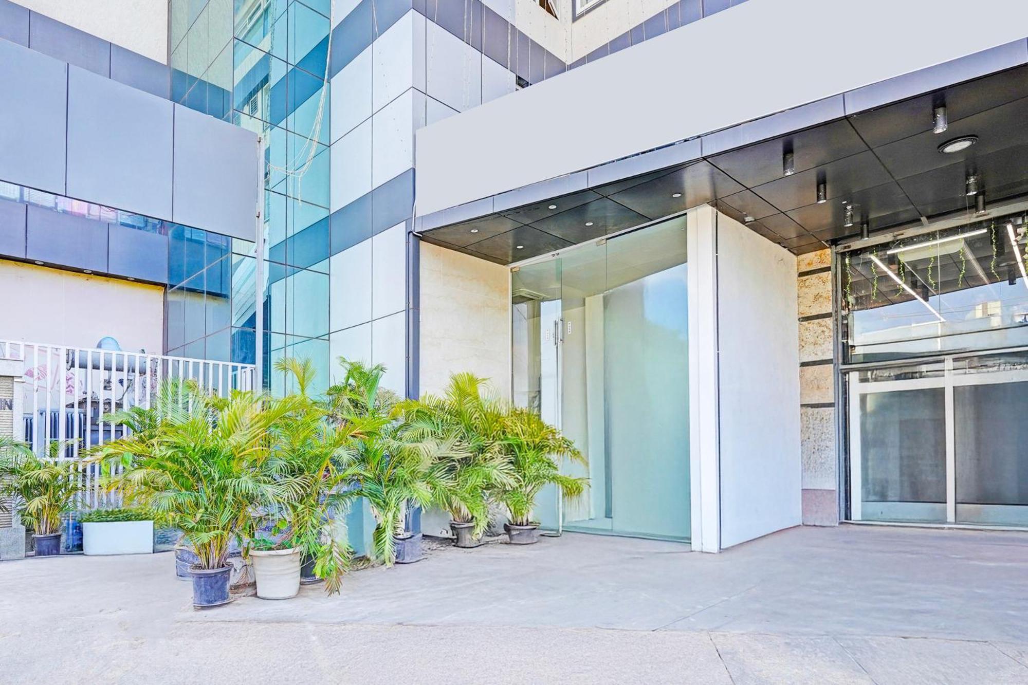 Super Townhouse Oak Electronic City Formerly Hotel Trubell Kammasandra Exterior foto